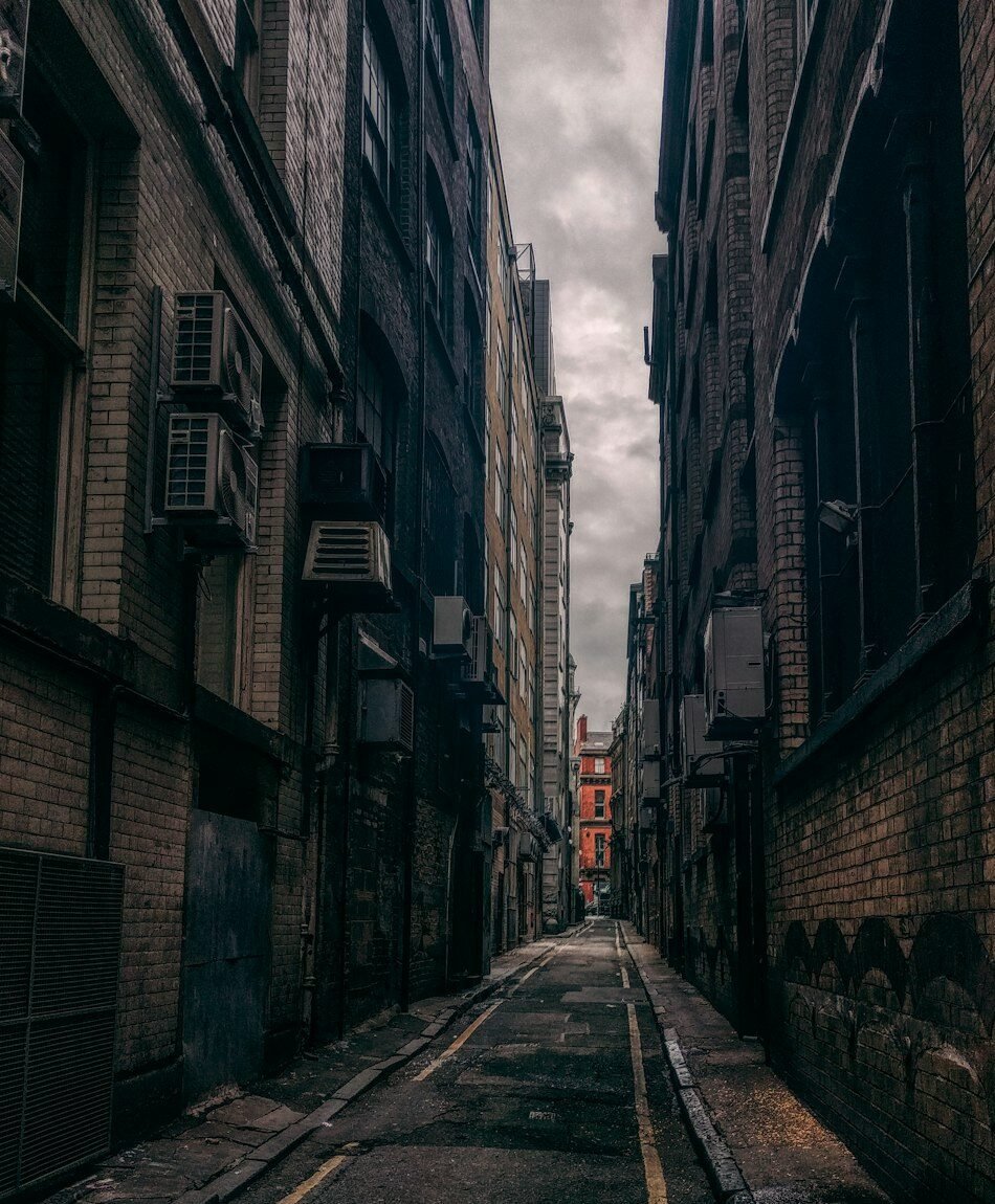 alley